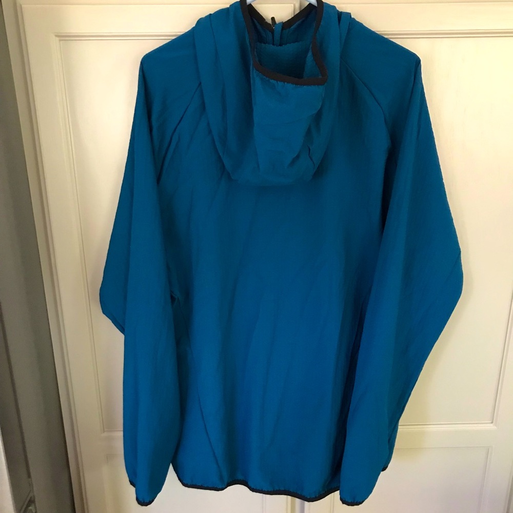 Nike Dry-Fit Jacket - Picture 2 of 3
